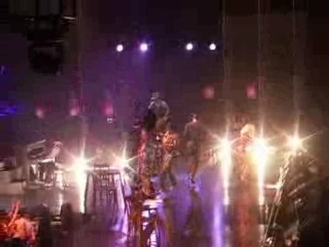 Christina Aguilera - Makes Me Wanna Pray Live In Sheffield