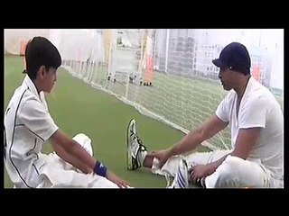 Shoaib Akhtar trains young fast bowler Faizan Yousaf at the Lord's