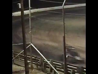 Grave acidente mata piloto no Kansas