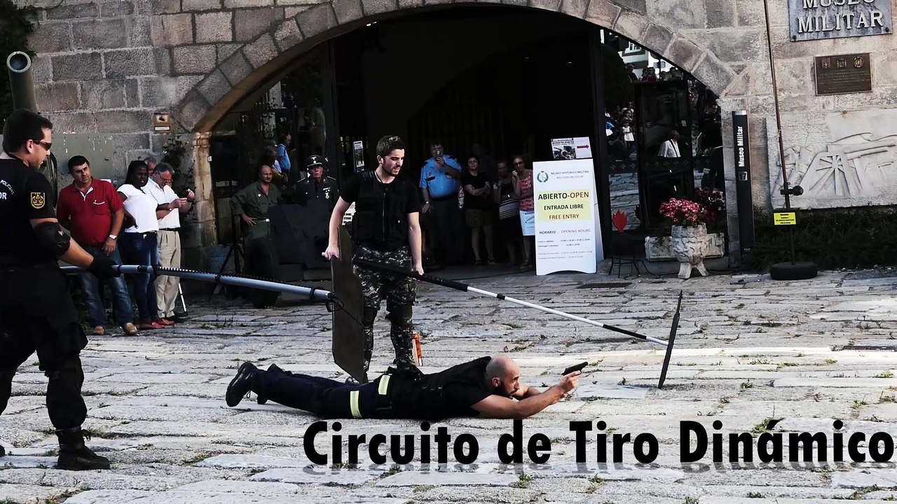 2/4 Exhibición Táctico Policial - Circuito de Tiro Dinámico