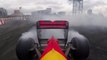 Coulthard quemando rueda con un Red Bull de F1