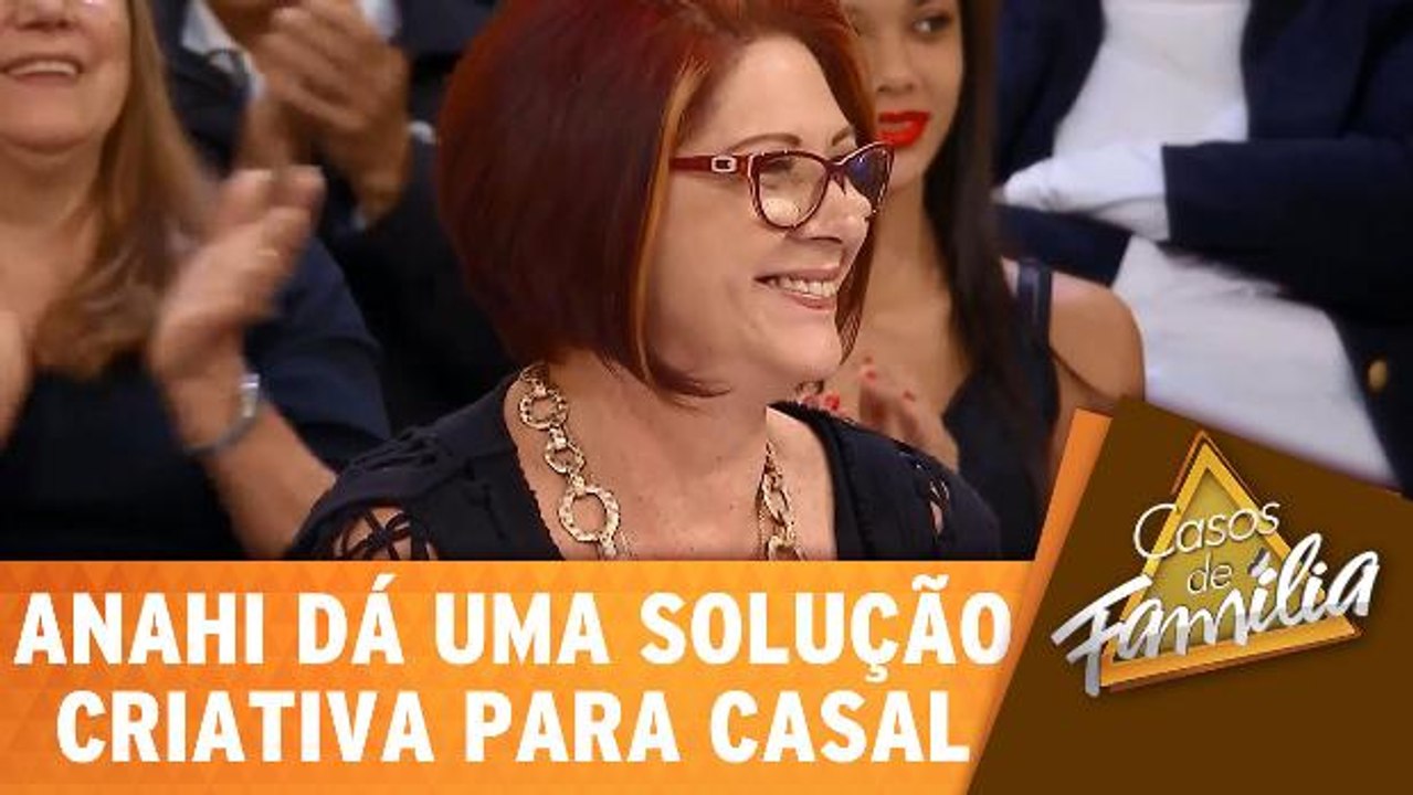 Anahi soluciona problema dos convidados