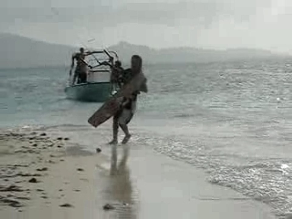 kite surf sur coucher de soleil a l'ilet caret