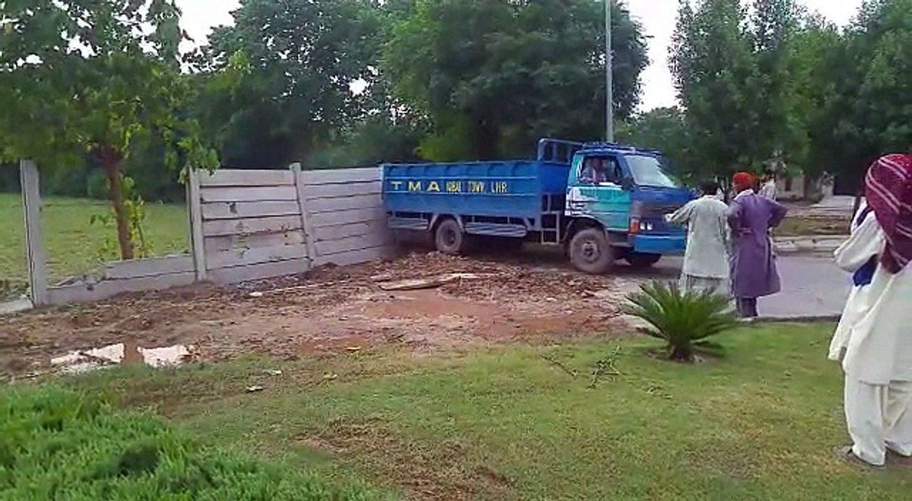 Bahria Town Lahore Ring Road Destruction