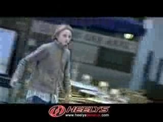 Heelys la chaussure qui roule