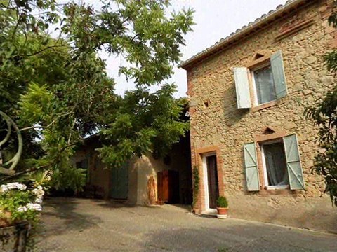 ob 4224 Immobilier Tarn. Maison de caractère de 120 m² de SH, 5 chambres , dépendances piscine sur terrain de 9237 m²