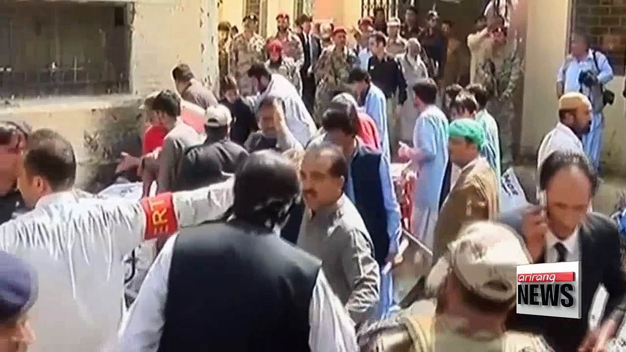 At least 70 killed, 120 injured in Pakistan hospital bomb attack