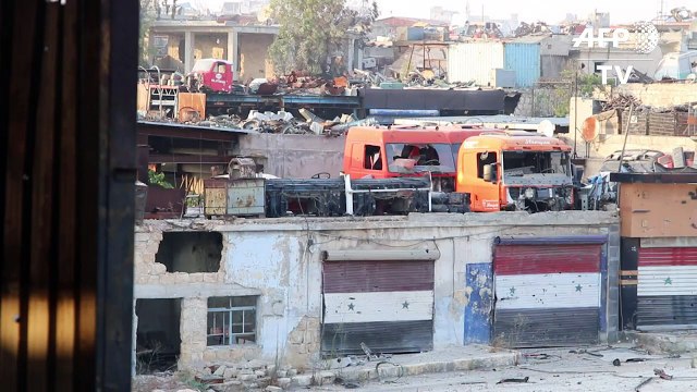 Aleppo: Syrian rebels evacuate civilians from the frontline