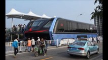 Nouveau bus chinois qui roule au dessus des voitures !