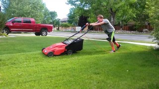 HAHA PART 5]HOW TO MOW THE LAWN LIKE A BOSS!!!