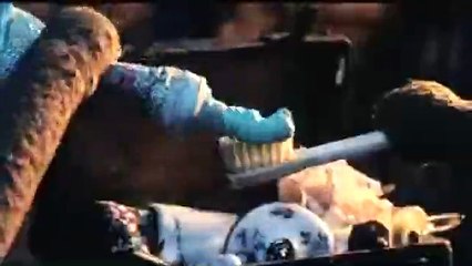 Drôle de grenier VF (2)