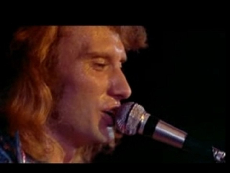 La fille aux cheveux clairs