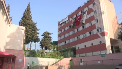 Fetö'nün Okulunda İple Açılan Gizli Bölme Bulundu