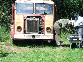 Demarrage BERLIET GLI apres 20 ans d arret...