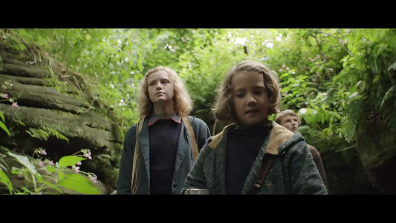 SWALLOWS & AMAZONS - Official Trailer - In Cinemas August 19th