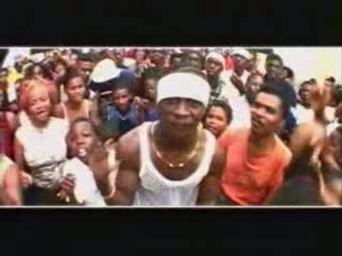 [Dancehall Video] Admiral T - En Gwadada