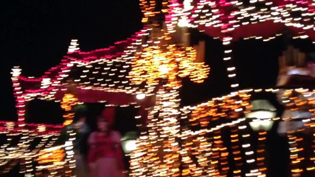 Anastasia And Drizella At Main Street Electrical Parade At Walt Disney World