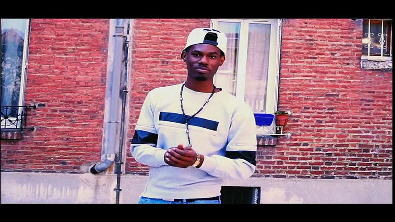 Mizik La (Stand Up) video by FRITZLOBO