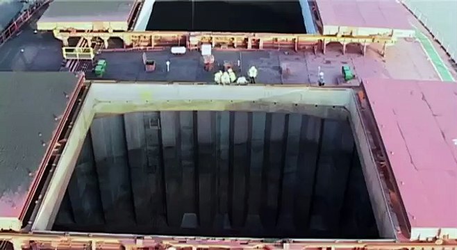 Dockers à Saint-Nazaire - VF