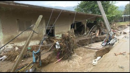Dolor y lluvias deja en su paso por México la tormenta Earl
