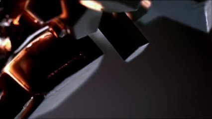 iPhone 5S - Champagne Gold TV Ad