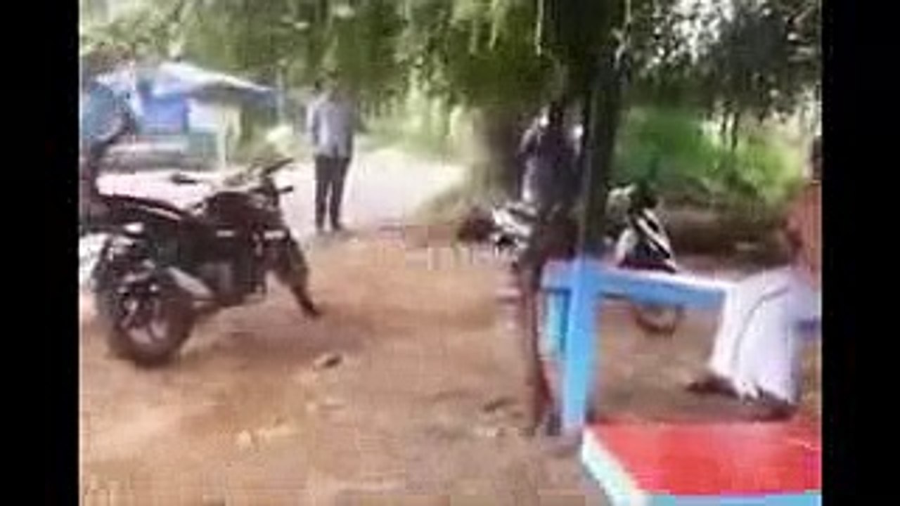 Best Funny Whatsapp Viral Video 2016 __ Video Make you Laugh so Hard you cry - D_low