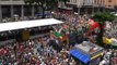 Galo da Madrugada atrai multidão nas ruas do Recife