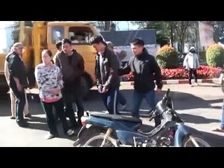Dựng lại hiện trường vụ dàn cảnh “cuỗm” hơn 220 triệu đồng giữa trung tâm Đà Lạt
