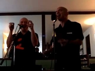 Les 1234's chantent Needles and spins