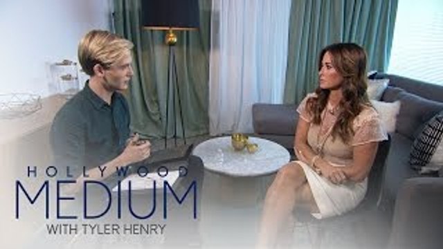 Kyle Richards Breaks Down During Reading With Tyler Henry | Hollywood Medium with Tyler Henry | E!