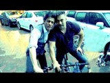 Salman Shahrukh Cycling Together On Mumbai Streets