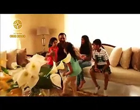 People Protesting at Bahria Town Karachi Office and Malik Riaz Response !