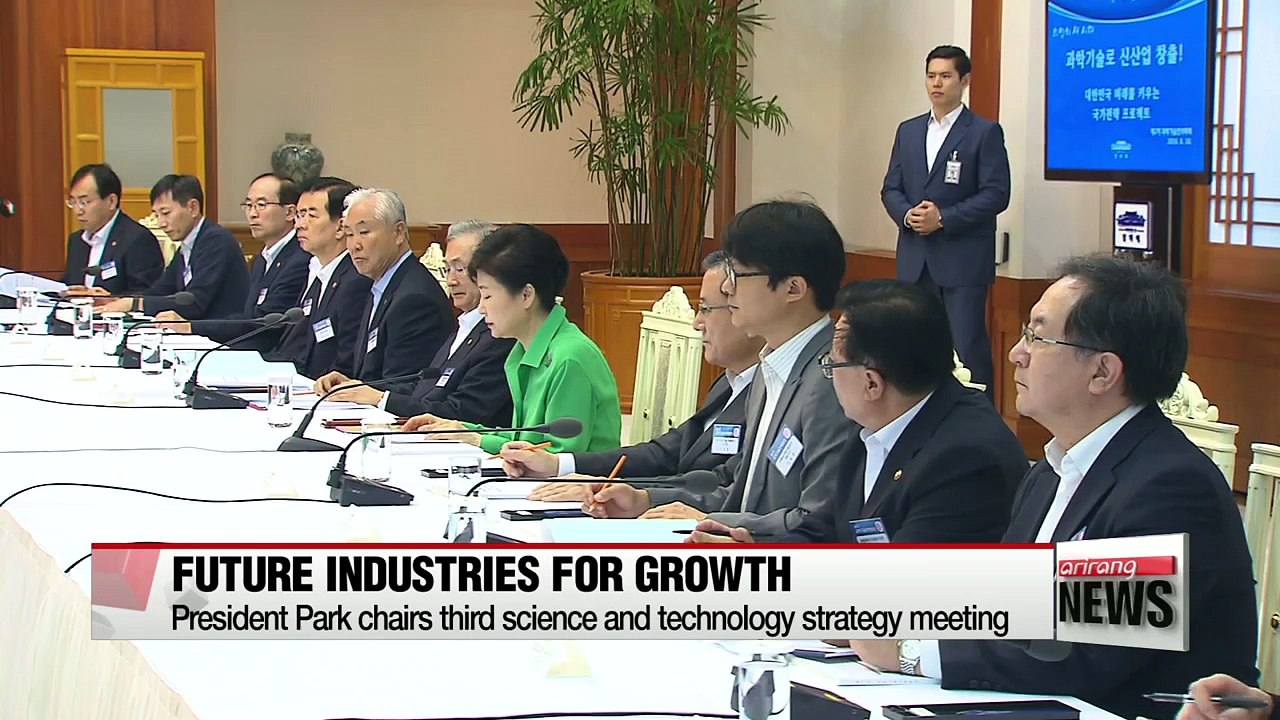 Science and technology must drive new growth momentum: President Park