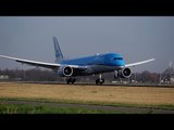 KLM 787-9 PH-BHC 'Sunflower' Dreamliner Crosswind Landing