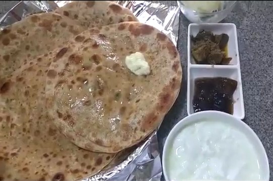 Simi's Home Kitchen 34 Gobi Ke Parathe (Stuffed Cauliflower Pancakes)