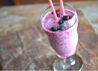 Blueberry Pie Protein-Power Smoothie