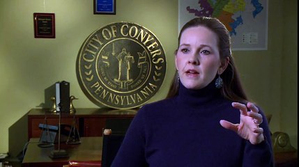 Prisoners - Interview Kira Davis VO
