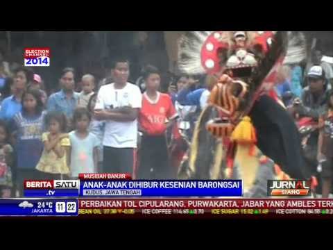 Anak-Anak Korban Longsor Kudus Dihibur Atraksi Barongsai