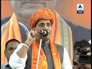 Rajnath takes on Cong for calling Modi `Yamaraj'