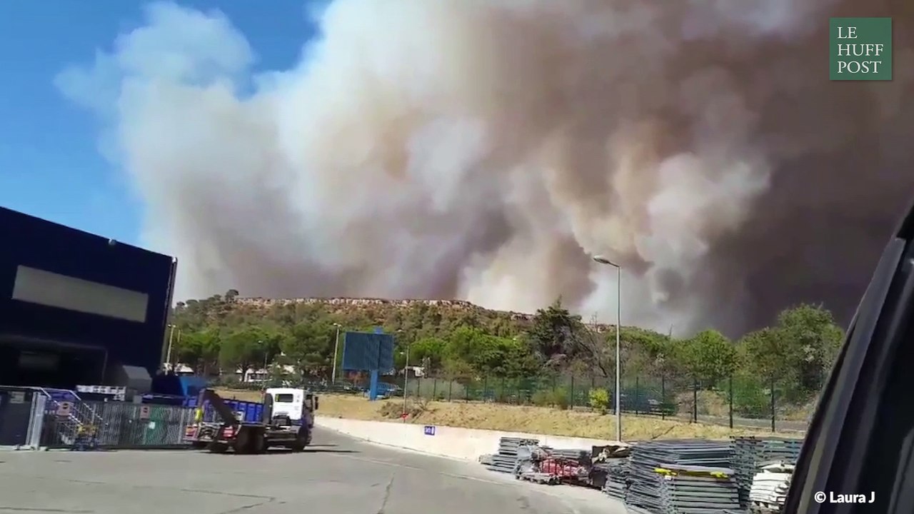 Depuis la gare d'Aix ou le port de Marseille, les images de l'incendie qui a blessé plusieurs pompiers