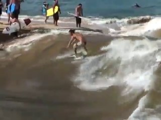 Comment fabriquer une vague artificielle pour la surfer