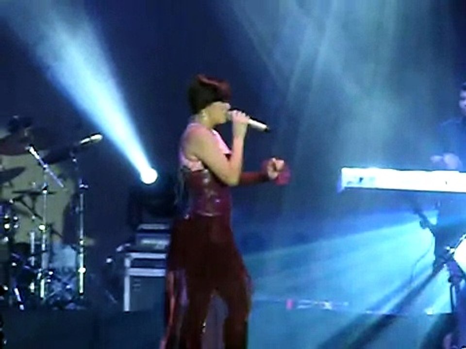 Yuridia Ahora Entendi Live Matamoros Tamaulipas UAT may 22 2009