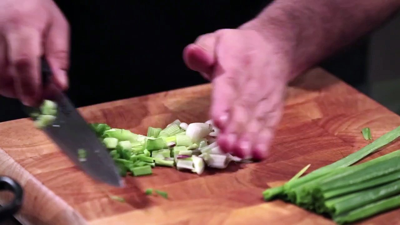 Scrambled Tofu with Green Vegetable and Sweety Chilli Sauce