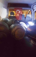 Tatvan'da Bir Minibüste 9 Varil Bomba Ele Geçirildi