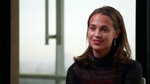 Le Cinquième Pouvoir - Interview Alicia Vikander VO