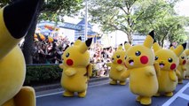 Desfile de Pikachus atrai centenas no Japão