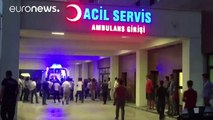 Ocho muertos y decenas de heridos en dos atentados en el sureste de Turquía