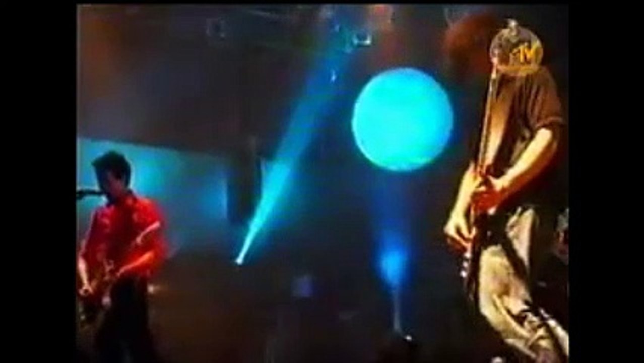 Muse - Uno, Munich Babylon, 05/03/2001