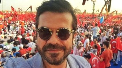 Beren Saat, Amerika'da Olduğu İçin Yenikapı'ya Gelememiş