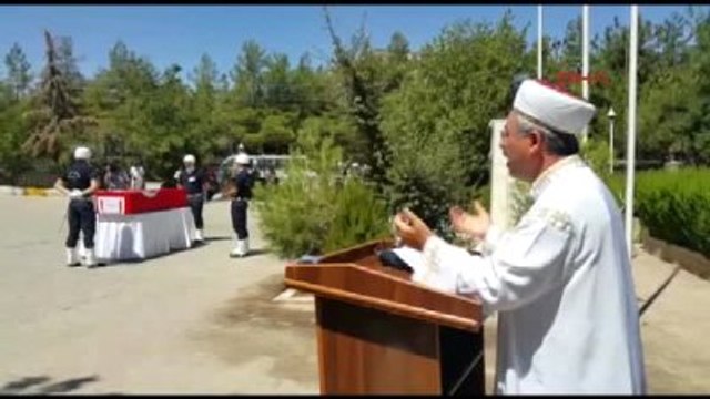 Mardin-Kızıltepe de Şehit Olan Polis Memuru İçin Cenaze Töreni 3